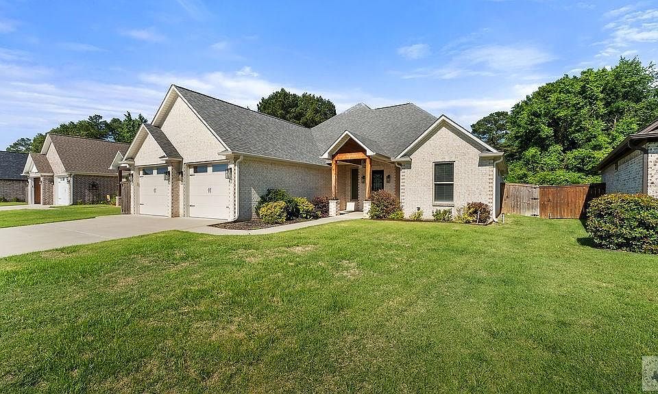 1st image of 6814 Maple View Ln