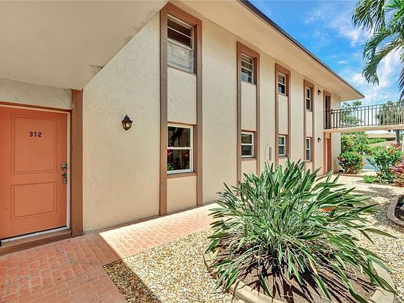 3rd image of 16881 Davis RD #312