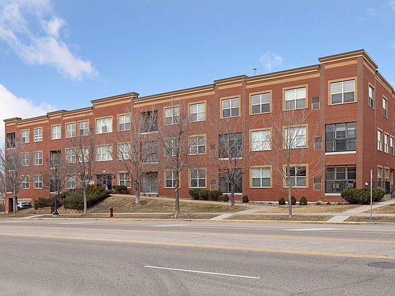 2nd image of 1941 Ford Pkwy APT 204