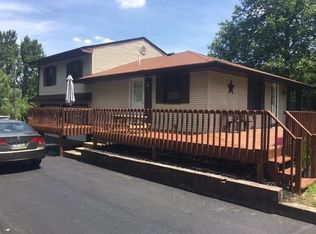 3078 Uplands Dr, Springfield, OH 45506