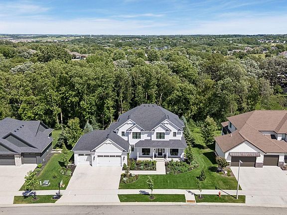 2nd image of 5052 Scenic Dr SW
