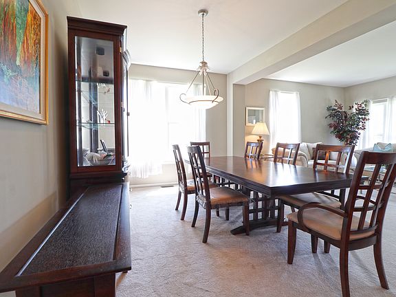 5th image of 36311 N Yew Tree Dr