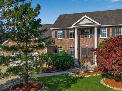 6330 Lakemont Ct, East Amherst, NY, 14051