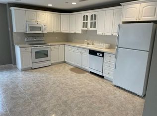 52 Buckout Rd, White Plains, NY 10604