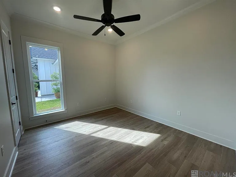 1119 Camellia Way — Photo 17