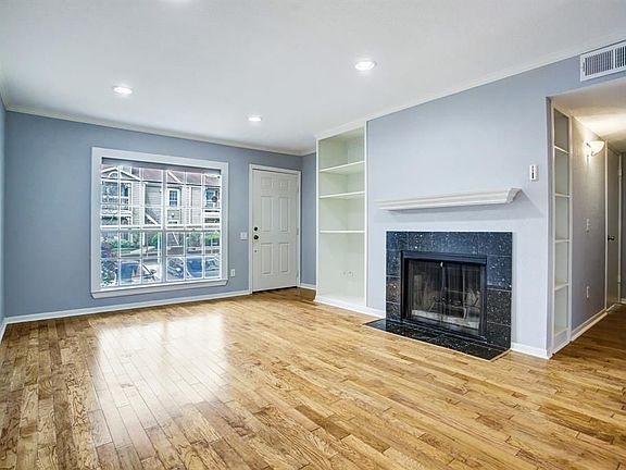 4th image of 1860 White Oak Dr APT 307