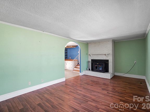 5th image of 10608 Glenmac Rd