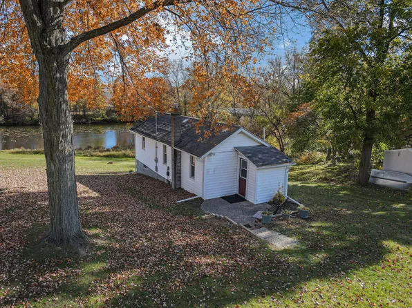 810 S Constantine St, Three Rivers, MI 49093