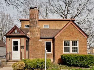 25 N Seebert St, Cary, IL 60013
