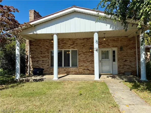 46605 Main St, Jacobsburg, OH 43933