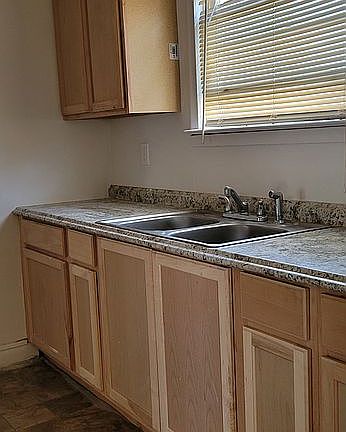 4th image of 5050 Courville St APT 1