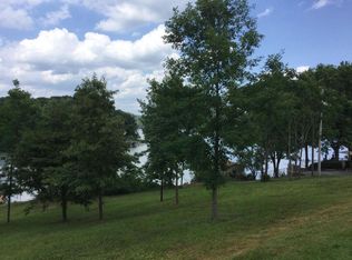 Coulter Shoals Cir, Lenoir City, TN 37772