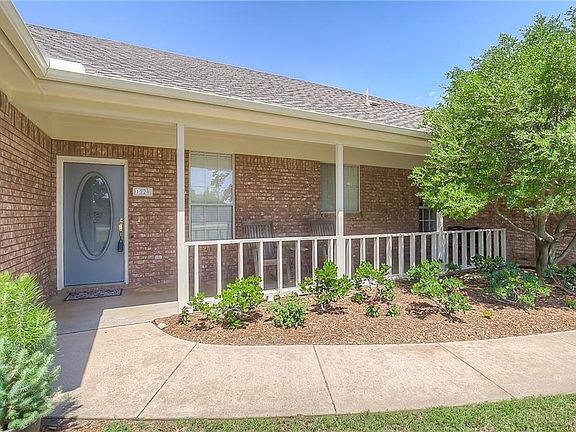 2nd image of 1220 Sharondale Dr
