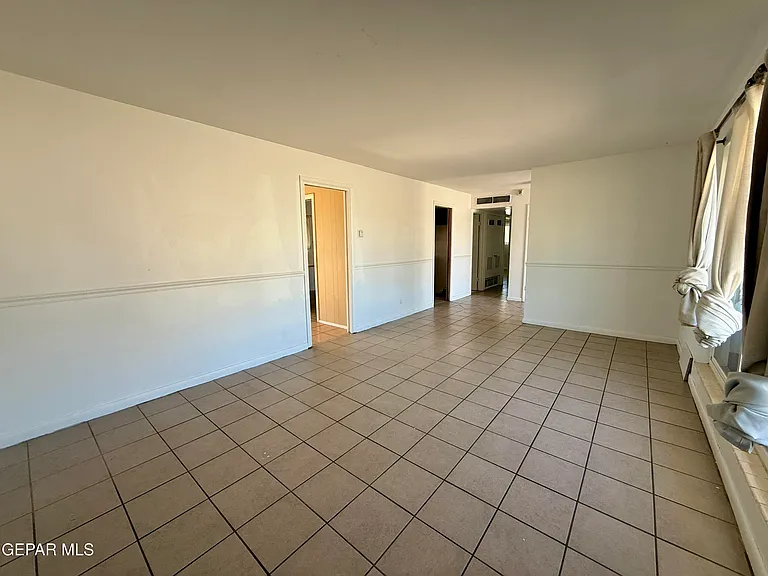 2900 Polk Ave — Photo 5