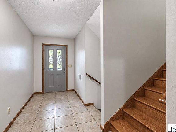 3rd image of 61785 Sunset Ln