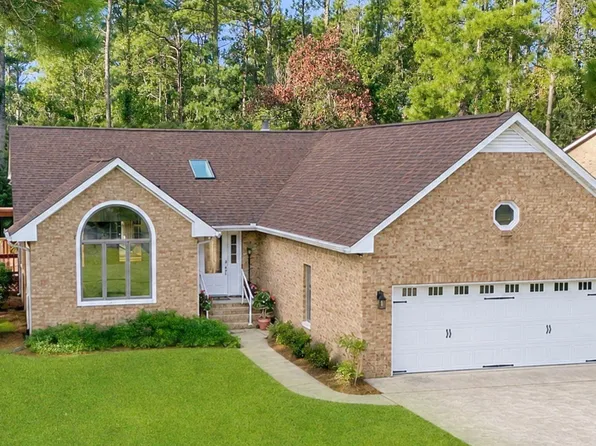 6207 Gondolier Drive, New Bern, NC 28560