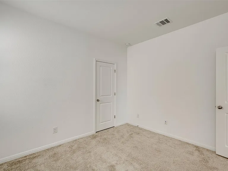 4509 Lucabella Ln — Photo 4