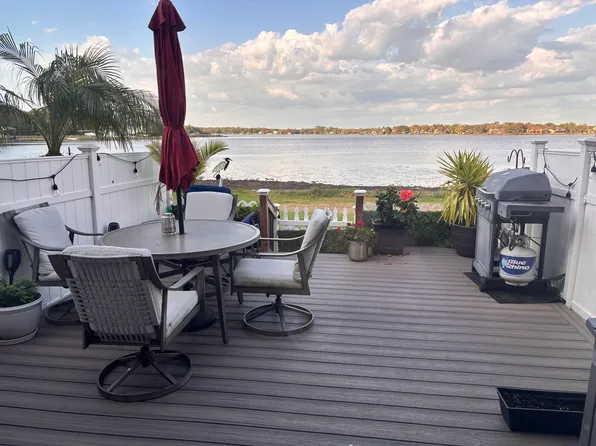 13732 Orange Sunset Dr, Tampa, FL 33618