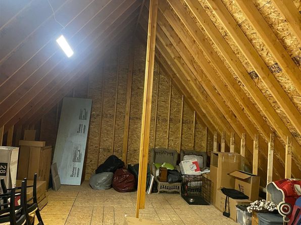 2191 W Baseline Rd, Albion, IN 46701