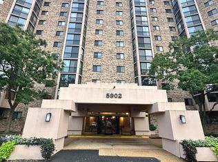 5902 Mount Eagle Dr APT 403, Alexandria, VA 22303
