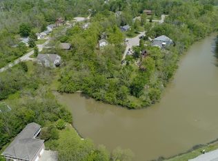 21314 Fox Ridge Rd, Lawrenceburg, IN 47025