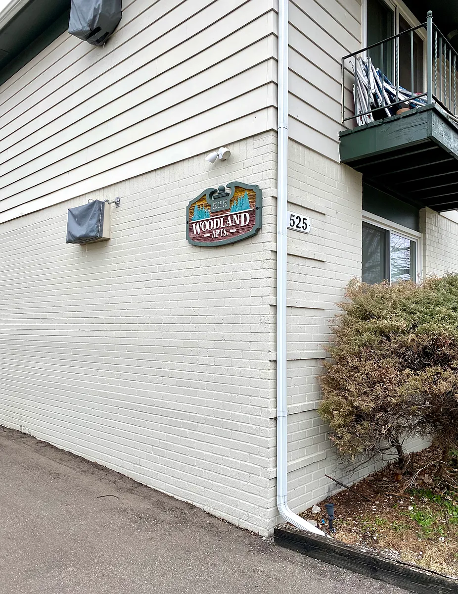 Building Photo - 525 E Woodland St #1C