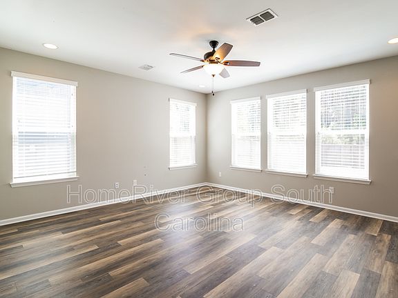 4th image of 427 Cherrybark Oak St