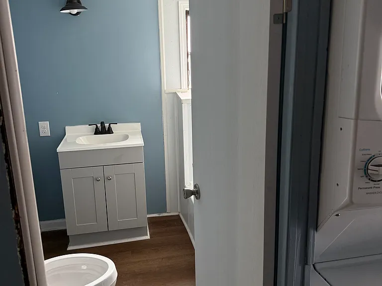 6022 Pence Dr — Photo 2
