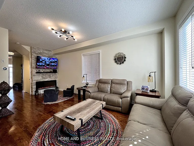 5532 Meadowcrest Ave — Photo 7