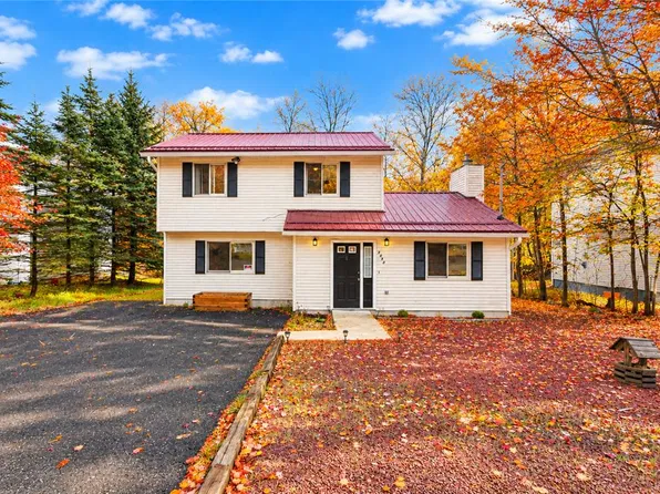 8407 Porcupine Dr, Tobyhanna, PA 18466