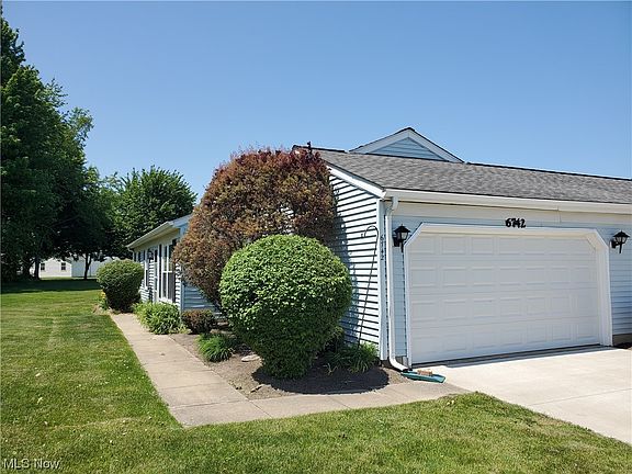 4th image of 6742 Olde Field Ct