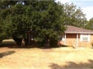 702 S 3rd St, Midlothian, TX 76065