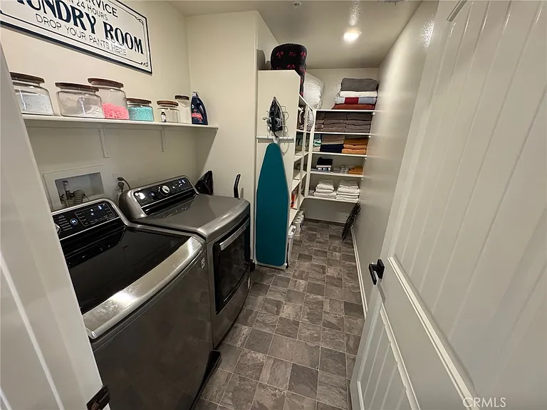32376 Tyron Smith Ct — Photo 16