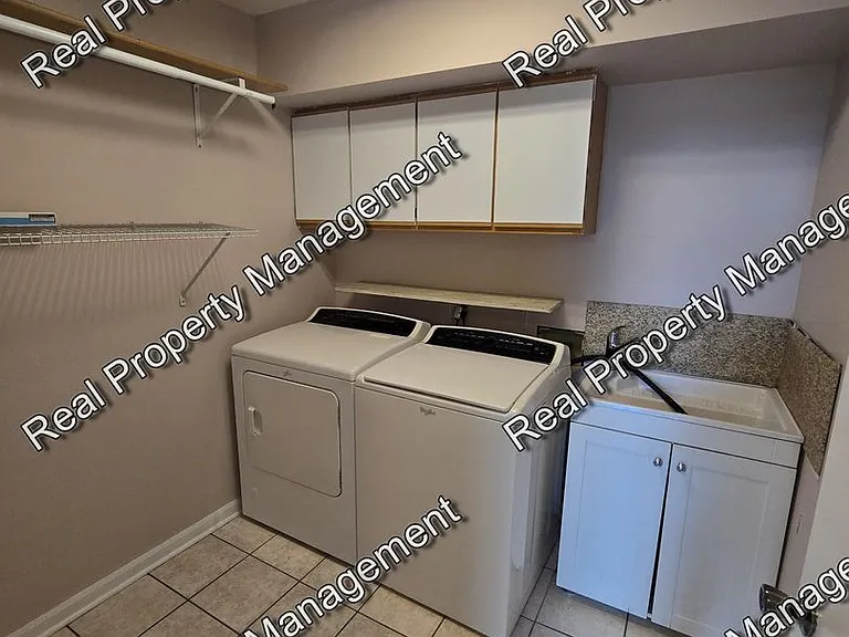 9149 Waymond Ave — Photo 13
