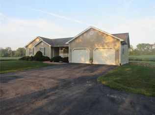 27197 Hagen Rd, Jerseyville, IL 62052