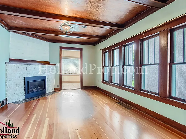 3257 NE Brogden St — Photo 5