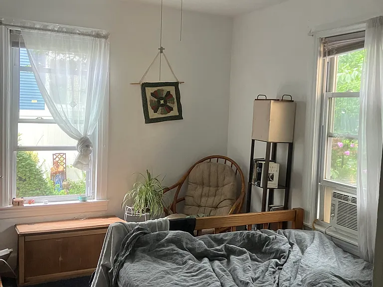 38 Hanson St #1 — Photo 9
