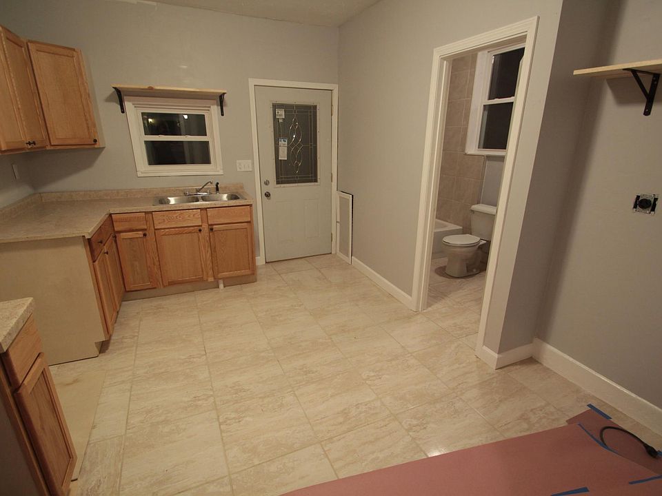 1st image of 632 Hickory St