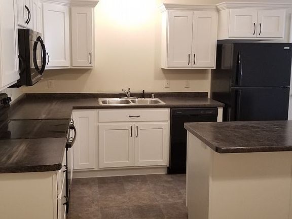 5th image of 3820 Forest Dr #11