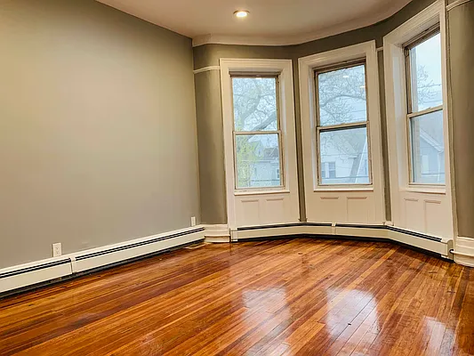 Rented by Keystone Realty USA Corp | media 22