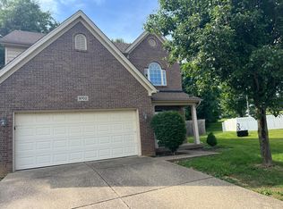 9702 Chetwood Ct, Louisville, KY 40291