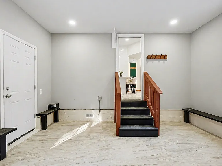 151 Fawn Dr — Photo 5