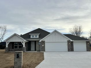 1710 Mando Ln, Webb City, MO 64870