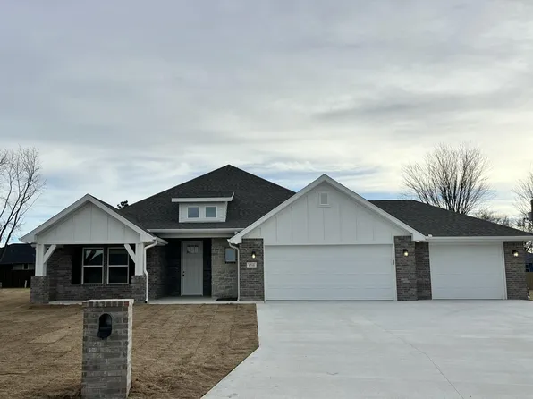 1710 Mando Lane, Webb City, MO 64870