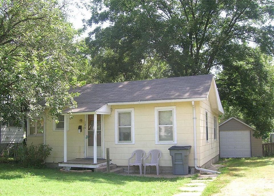 1st image of 120 Mechanic St