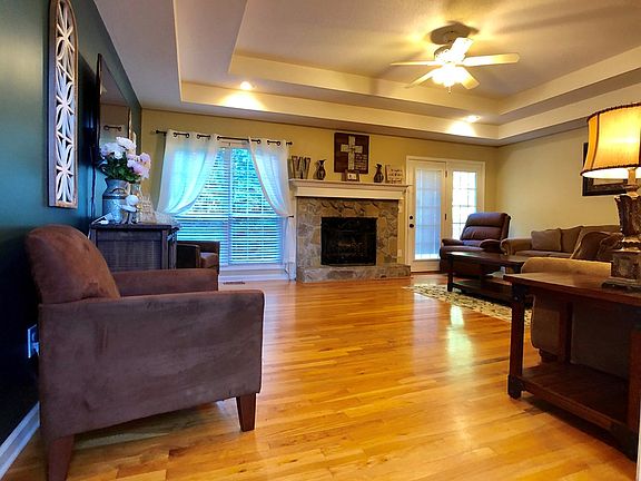 4th image of 119 Oak Leaf Dr