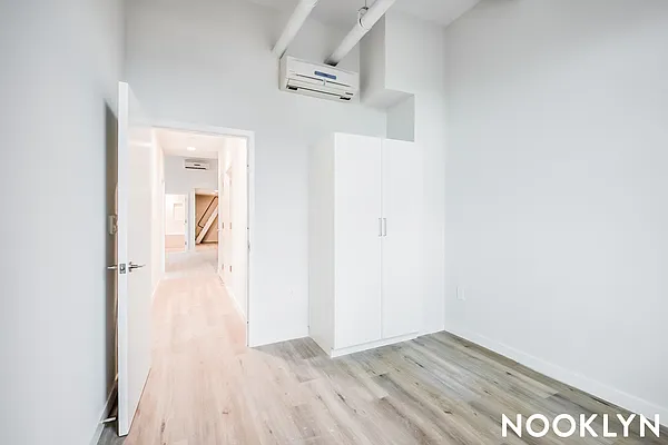 Rented by Nooklyn NYC LLC | media 80