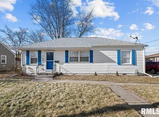 4003 26th St, Moline, IL 61265