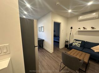 595 Saint Clair Ave W #4, Toronto, ON M6C 1A3