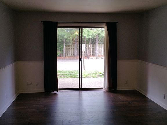 5th image of 420 Walton Ln #69